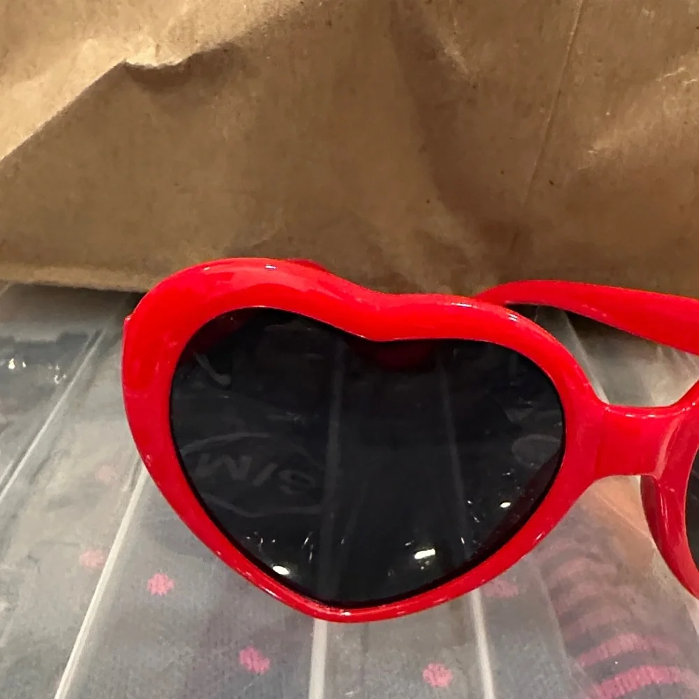 Heart-Shaped Red Kids‎ Sunglasses